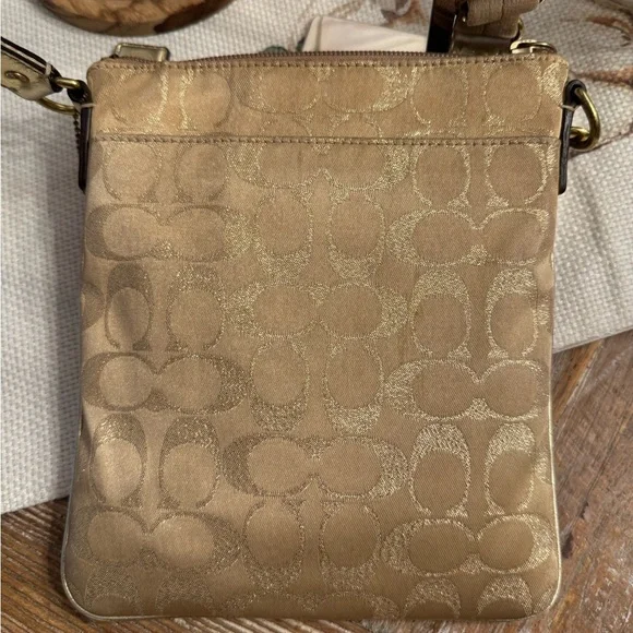 Coach Crossbody - Picture 5 of 15